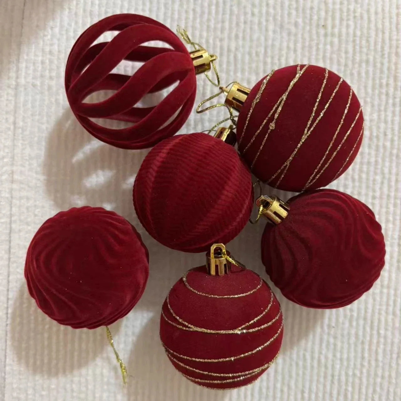 Kit of red velvet Christmas balls | Christimas Flare