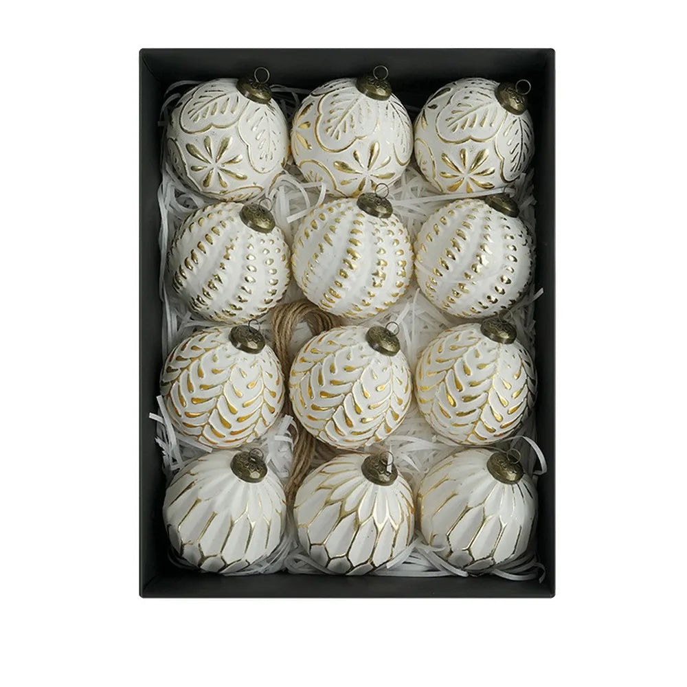 Retro and elegant Christmas ornaments | Christimas Flare