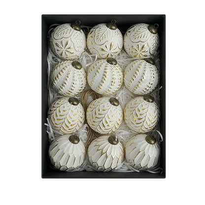 Retro and elegant Christmas ornaments | Christimas Flare